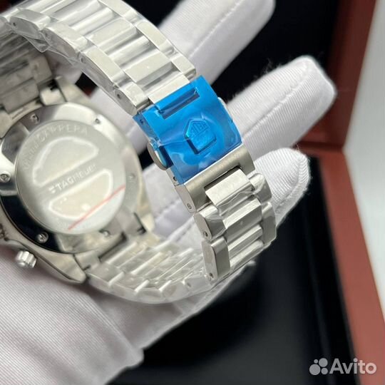 Очень красивые мужские часы Carrera 17