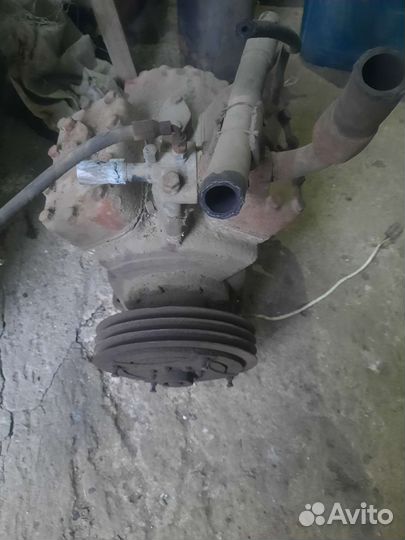 Компрессор кондиционера автобуса неоплан