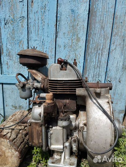 Двигатель 520 см3