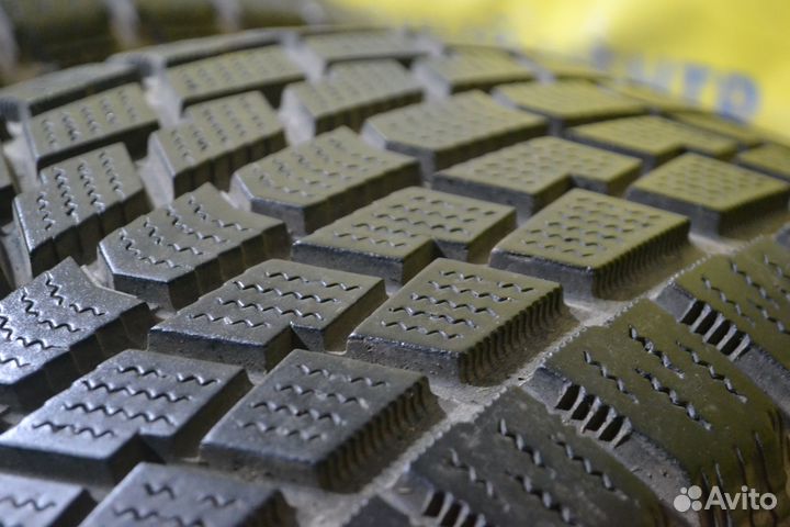 Hankook Nordik IS RW08 245/60 R18