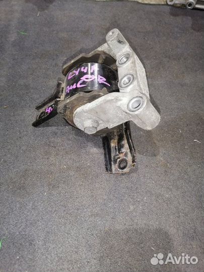 Подушка двигателя передняя правая Mitsubishi