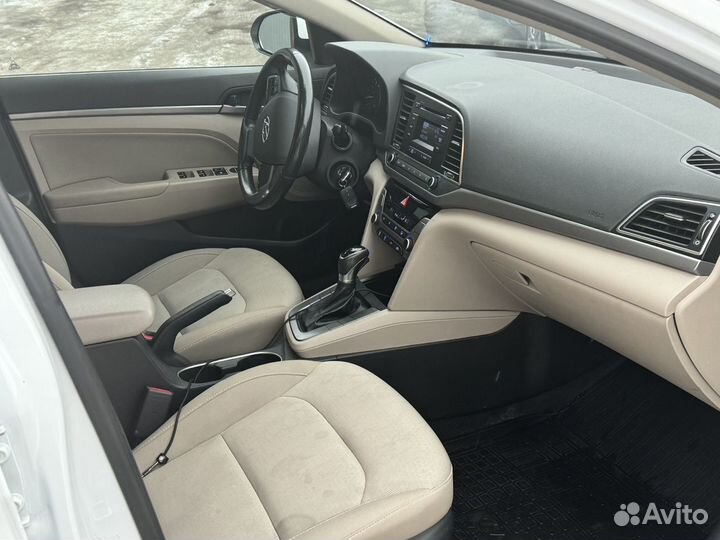 Hyundai Elantra 2.0 AT, 2018, 156 000 км