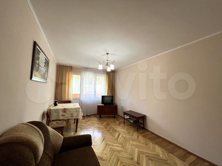 2-к. квартира, 56 м², 3/5 эт.