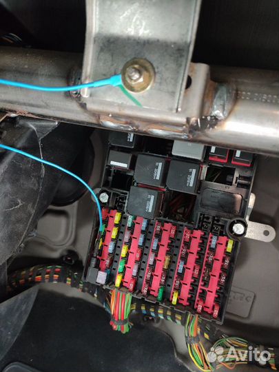 USB зарядное 2*2А в монетницу Ford Fusion/FiestaV