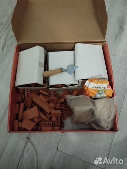 Конструктор из кирпичиков