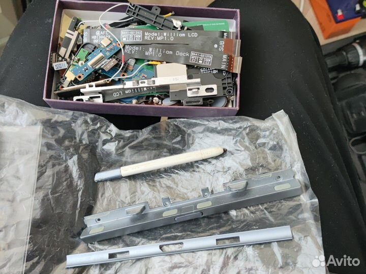 Аккумулятор и шлейфы, кнопки Samsung XE500t1c