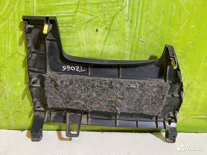 Накладка рулевой колонки левая Toyota Corolla E150