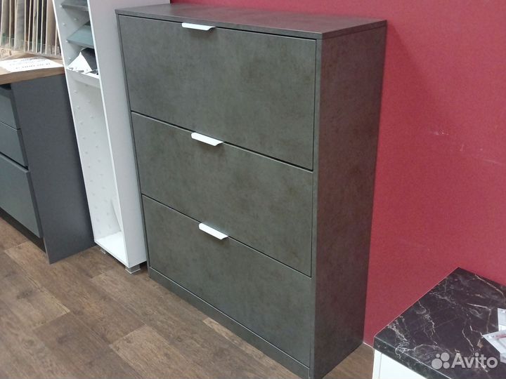 Продам обувницу