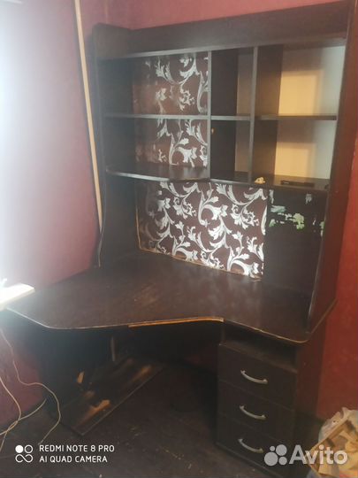 Компьютерный стол