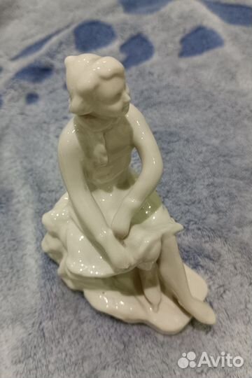 Фарфоровая статуэтка «Фигуристка». «Конькобежка»