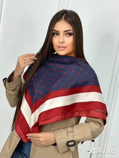 Платок женский шелковый Valentino