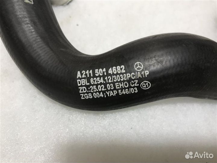 Патрубок Mercedes-Benz E-Class W211 W211 272.943