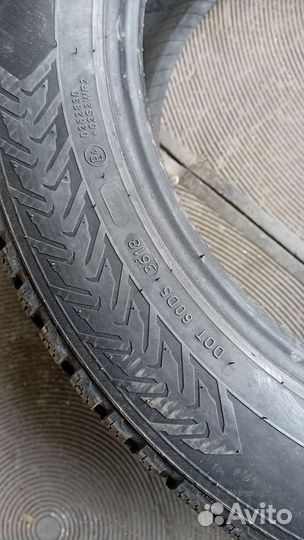 Nokian Tyres Hakkapeliitta 8 215/55 R17 98T