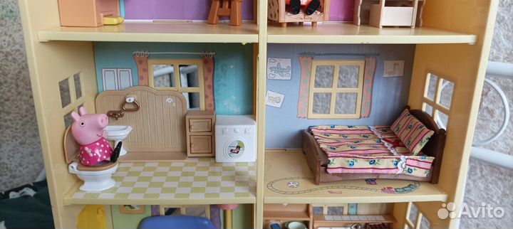 Гардероб для кукол, домик интерактивный Peppa pig