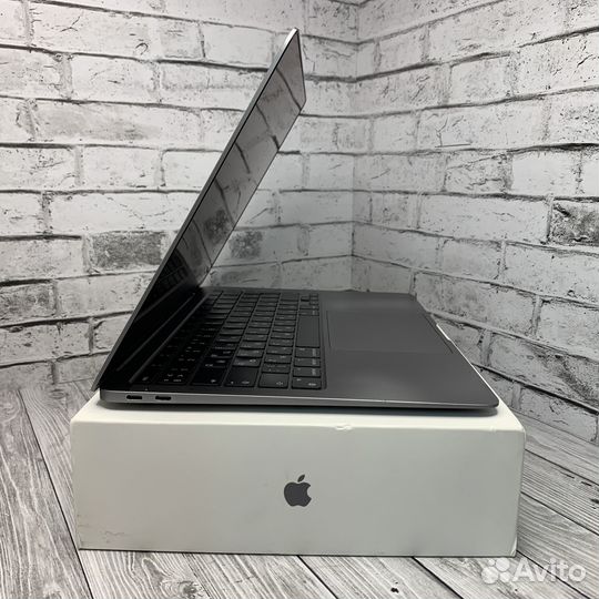 Apple макбук Air 13 2020 на процессоре M1