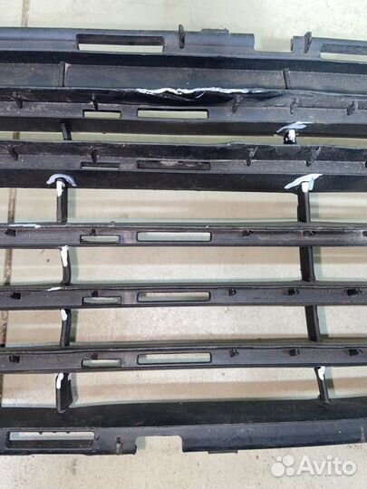 Решетка радиатора передняя Ford Focus