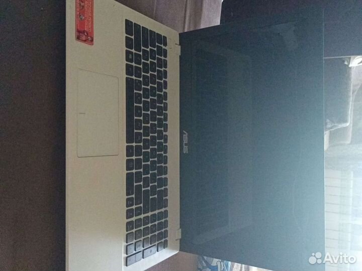 Ноутбук asus x551m