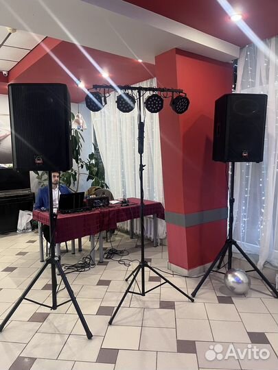 Ведущий, тамада