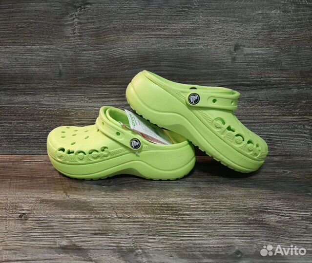 Crocs женские сабо платформа артикул 208392 салат