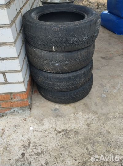 Pirelli Winter 210 SnowControl Serie II 195/65 R15