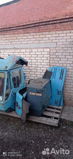 Кабина на трактор хтз