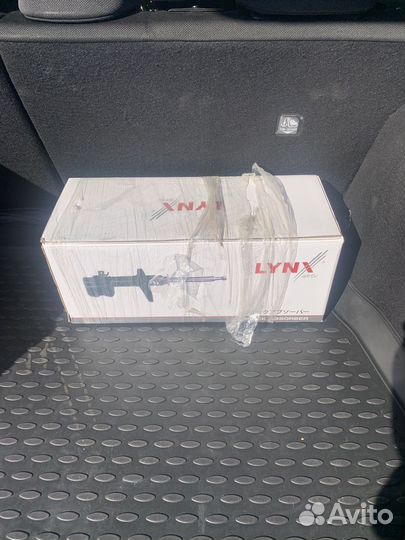 Передние стойки