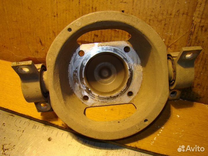 Чашки задних стоек Volkswagen touareg 05г