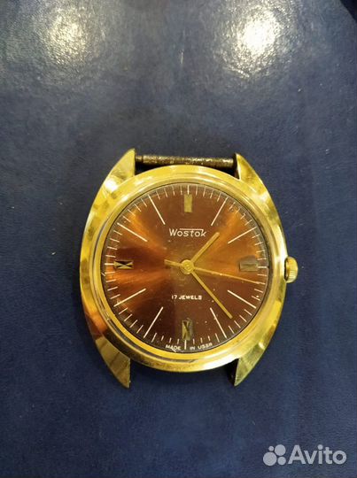 Наручные механические часы