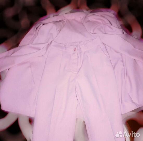 Костюм парадный,розовый