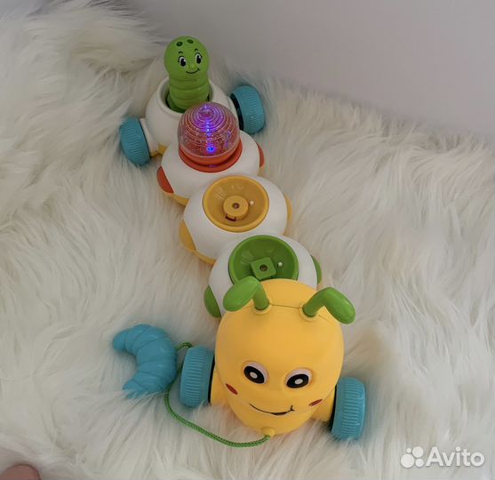 Игрушка развивающая музыкальная гусеница Baby Go