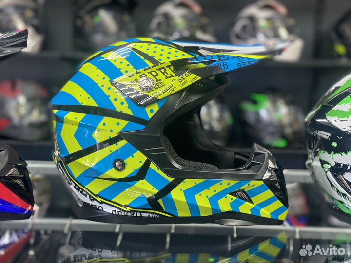 Кроссовый шлем