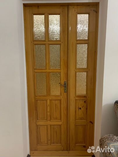 Двери из дерева