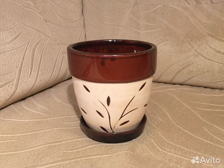 Керамические горшки бежево-коричневые