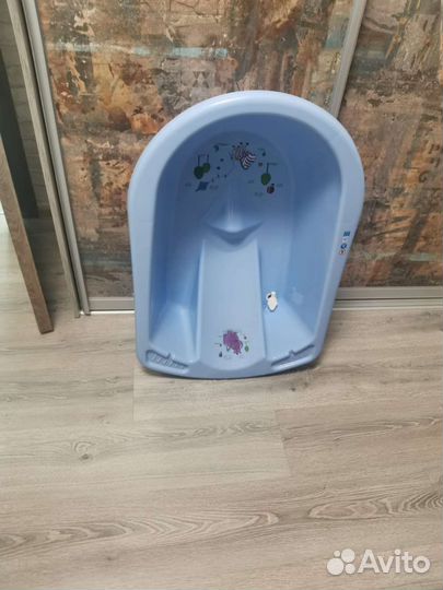 Ванночка для купания с горкой