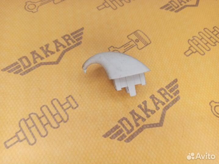 Крючок салона Ford Focus CB8 pnda 2012