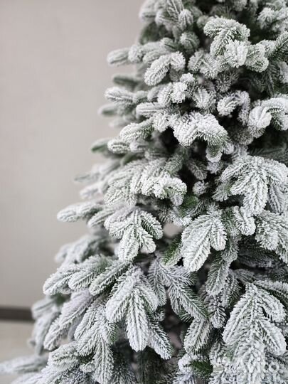 Ёлка искусственная - доставка по всей России