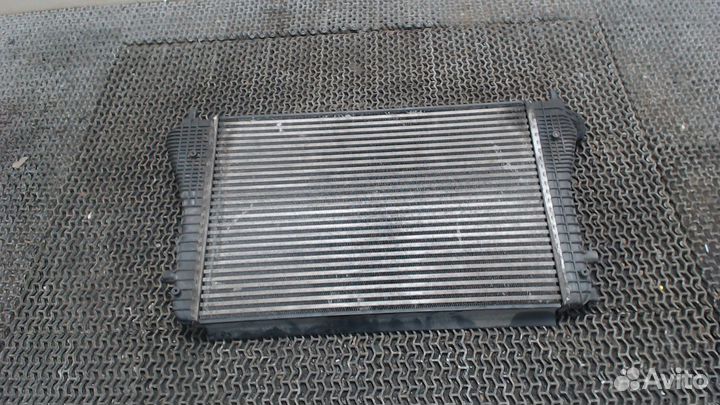 Радиатор интеркулера Volkswagen Passat 6, 2005