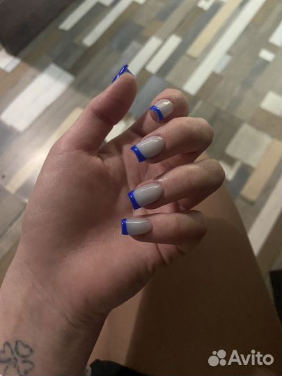 Начинающий мастер маникюра