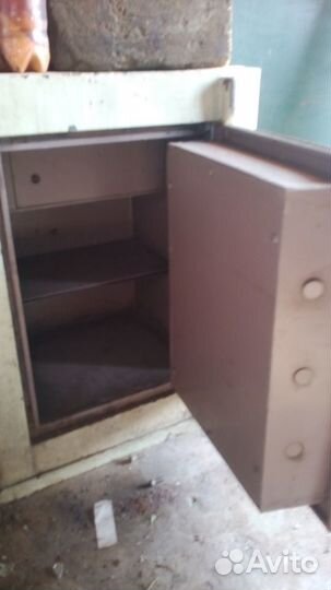 Продаю несгораемый сейф