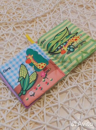 Детские развивающие игрушки и погремушки 0+