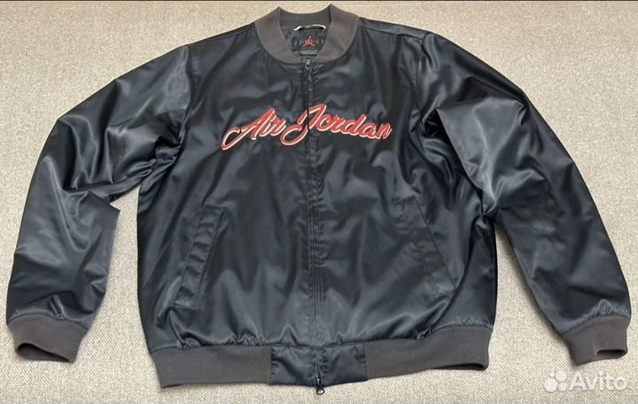 Бомбер jordan