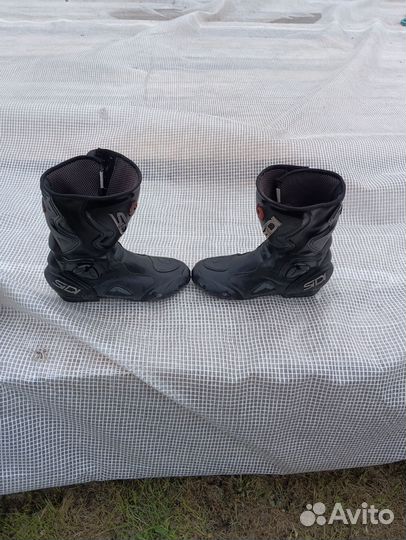 Экипировка для мотоцикла