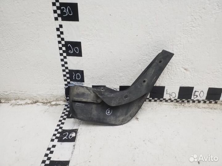Брызговик задний левый Nissan Qashqai 2
