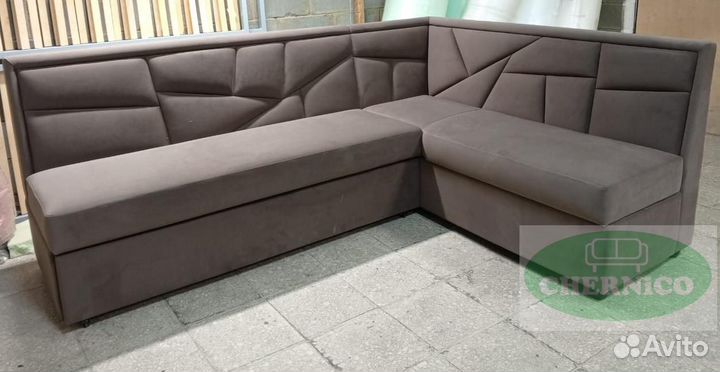 Кухонный уголок со спальным местом