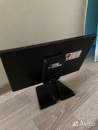 Монитор LG
