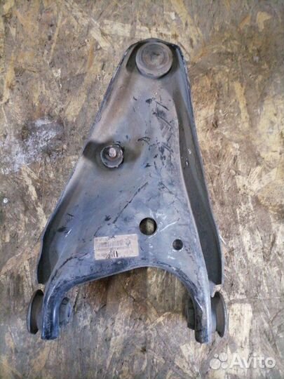 Рычаг подвески передний левый Лада Largus