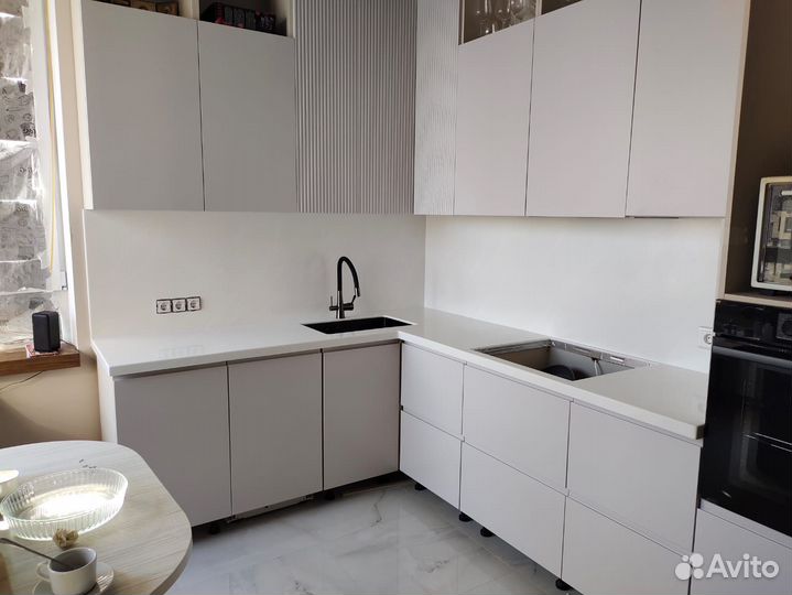 Столешница из камня (кварц, акрил)