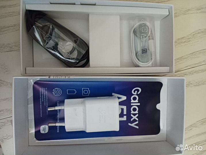 Samsung Galaxy A51, 4/64 ГБ