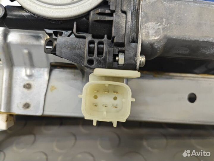 Стеклоподъемник передний правый Nissan X-Trail T32