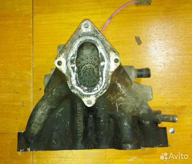 Впускной и выпускной коллекторы audi 80